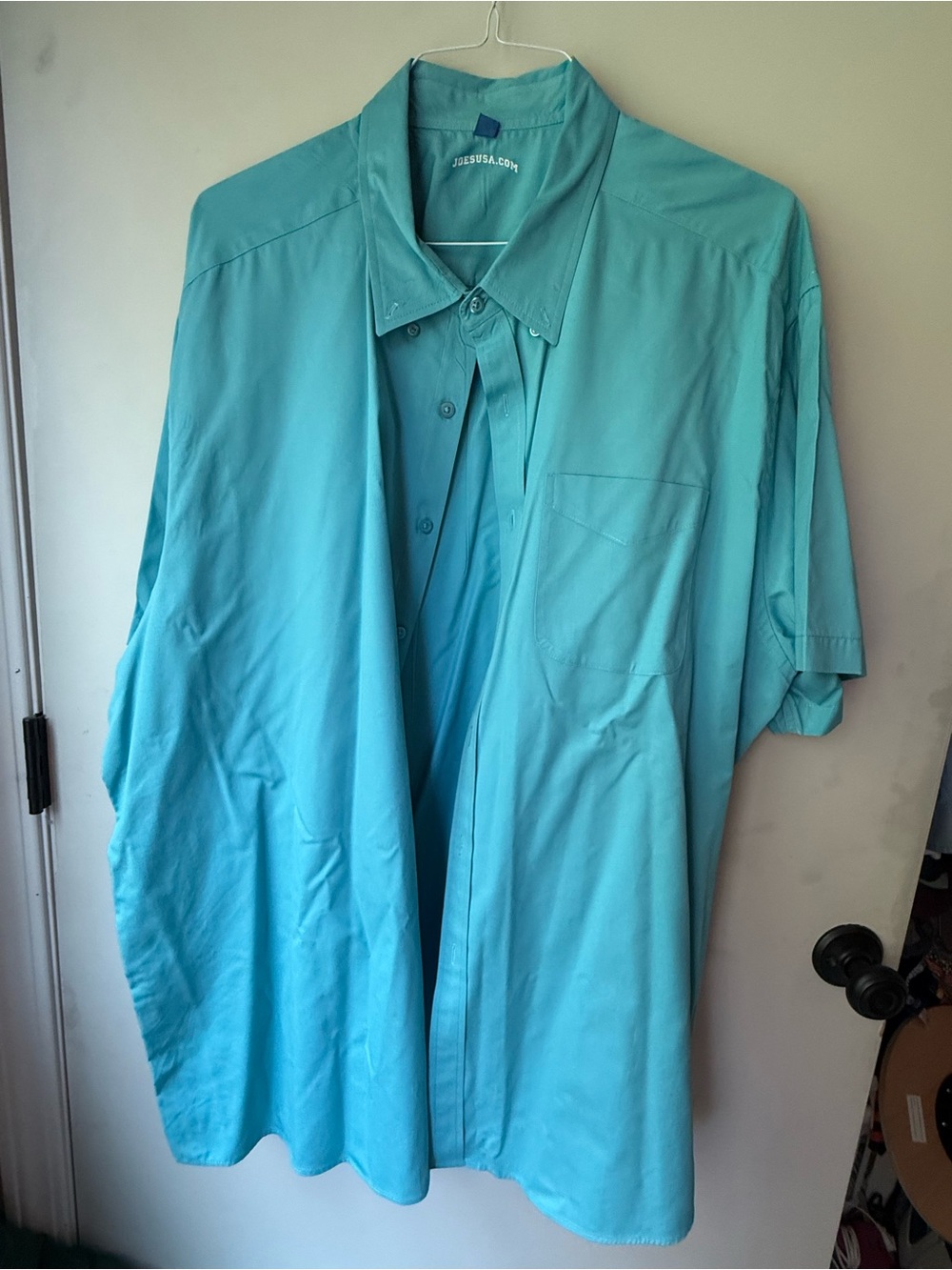 Men's Short-Sleeve Button-Down Shirt in Teal by